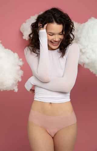 Mousse Classic Julimex- broskvová - dámské bezešvé kalhotky, ultralehké, neviditelné pod oblečením