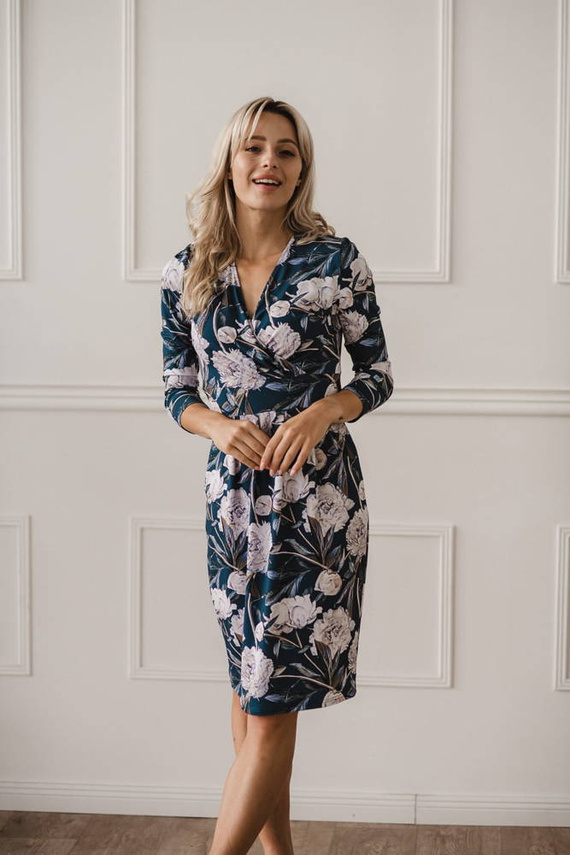 Grow with me sukienka ciążowa i do karmienia Milk&Love granatowa w piwonie