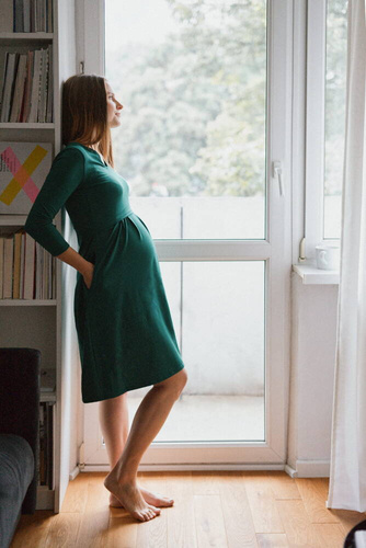 Carry Sukienka ciążowa i do karmienia rękaw 7/8 Milk&Love butelkowa zieleń