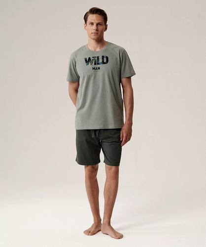 Pánské pyžamo NMP-396 - zelená/khaki bavlna, krátký rukáv, lehké a pohodlné na léto