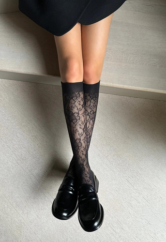 Podkolenky Bellarosa Veneziana nero - prolamované, květinové, ultralehké a elegantní, maximální pohodlí bez tlaku