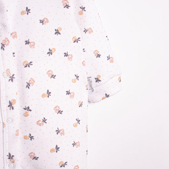 220032 Kojenecký overal Nicol 100% bavlna s dlouhým rukávem a jemným květinovým potiskem
