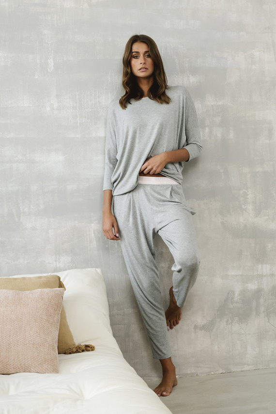 Styl Dámská souprava s 3/4 rukávy, délka.italská móda melanžové kalhoty