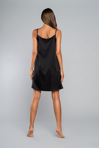 Noční košile na dotek s úzkými ramínky, krátká Italia Fashion - černá