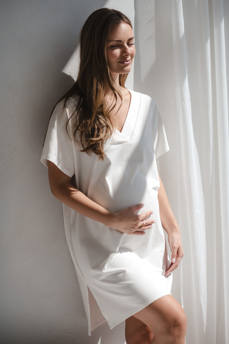 Měsíční noční košile pro těhotné a kojící Milk&Love - krémová viskóza, oversize | Polská kvalita