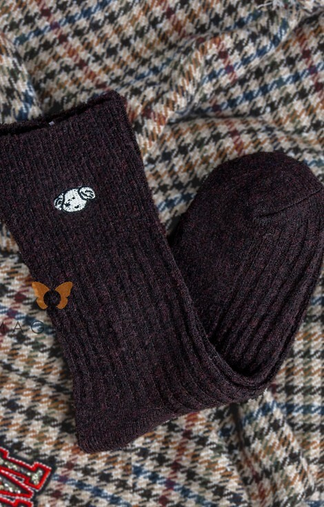 YN5035 Dámské teplé ponožky Magnetis hnědé - žebrované s aplikací