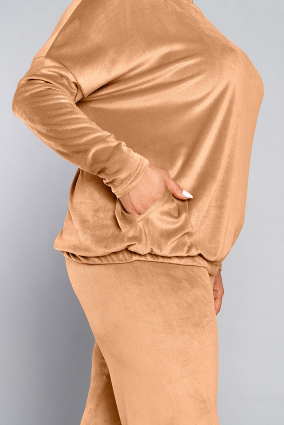 Dámská dlouhá souprava Juga. rukáv, délka. italská móda velbloudí kalhoty