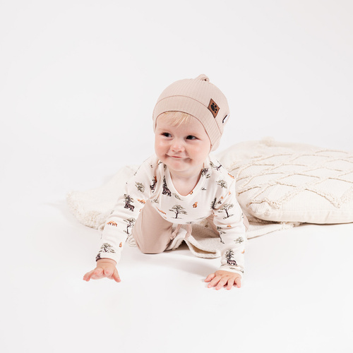 218094 Dětské body s medvídkem Yogim Nicol - bavlna, dlouhý rukáv, lesní vzor