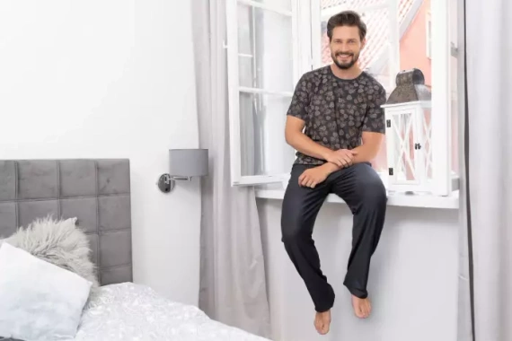 Pinus Pyžamo pánské s krátkým rukávem, dlouhé kalhoty Italská móda - potisk/grafit